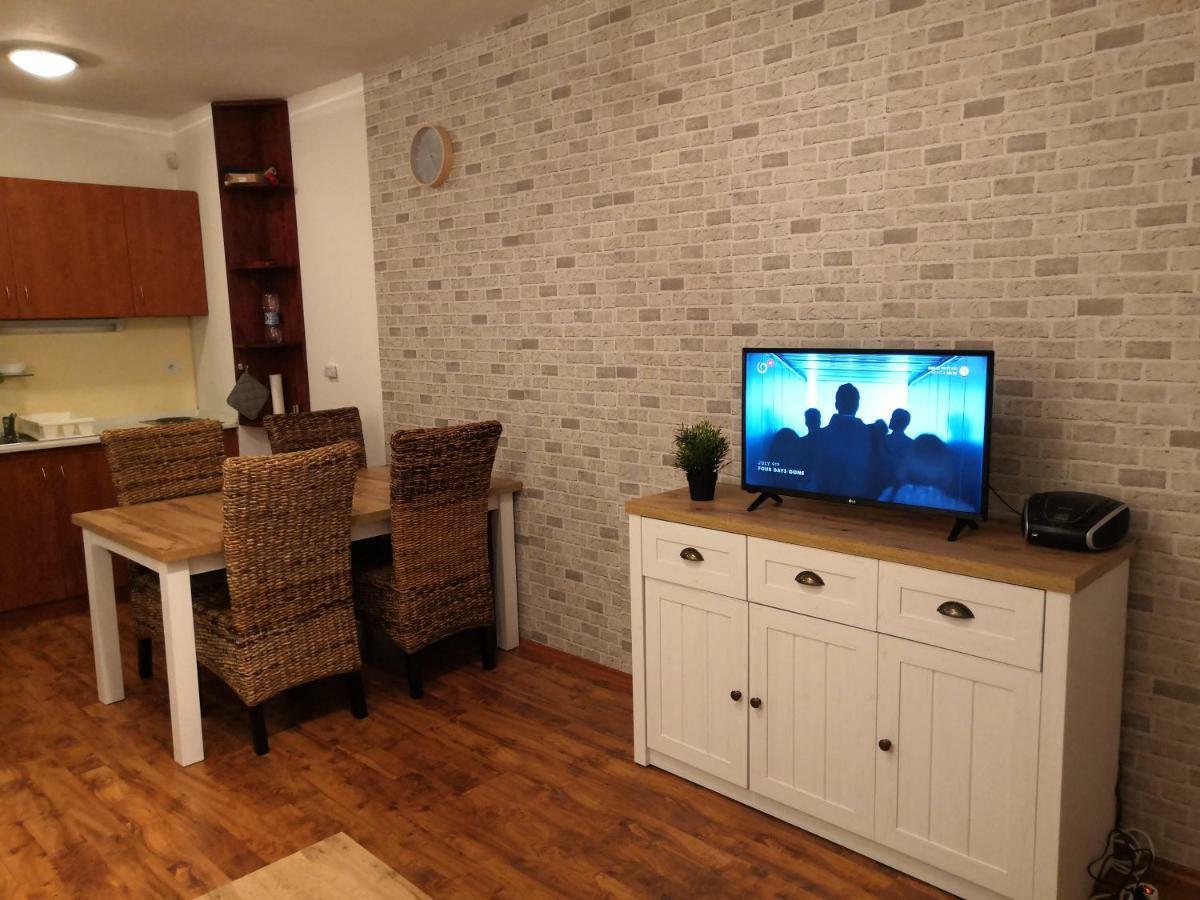 Apartman S Terasou Oscadnica Εξωτερικό φωτογραφία